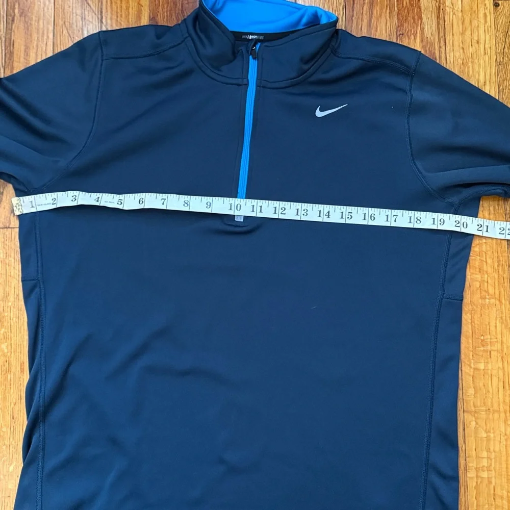 Nike Men's Navy Blue Performance 1/4” long sleeve shirt - Picture 5 of 10